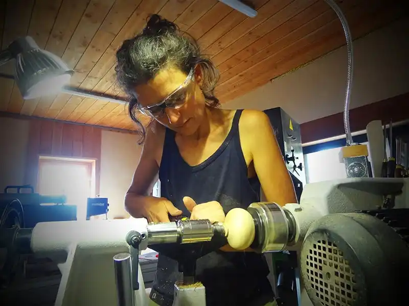 fabrications sur le tour à bois. Atelier la goutte