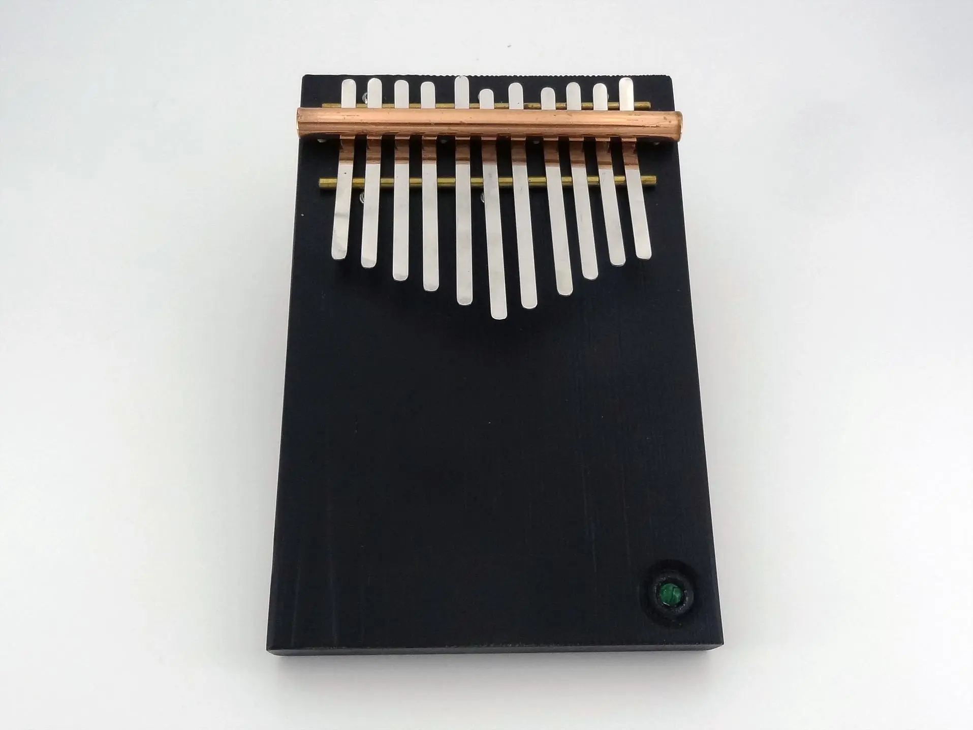 Kalimba artisanal 11 lames black edition.